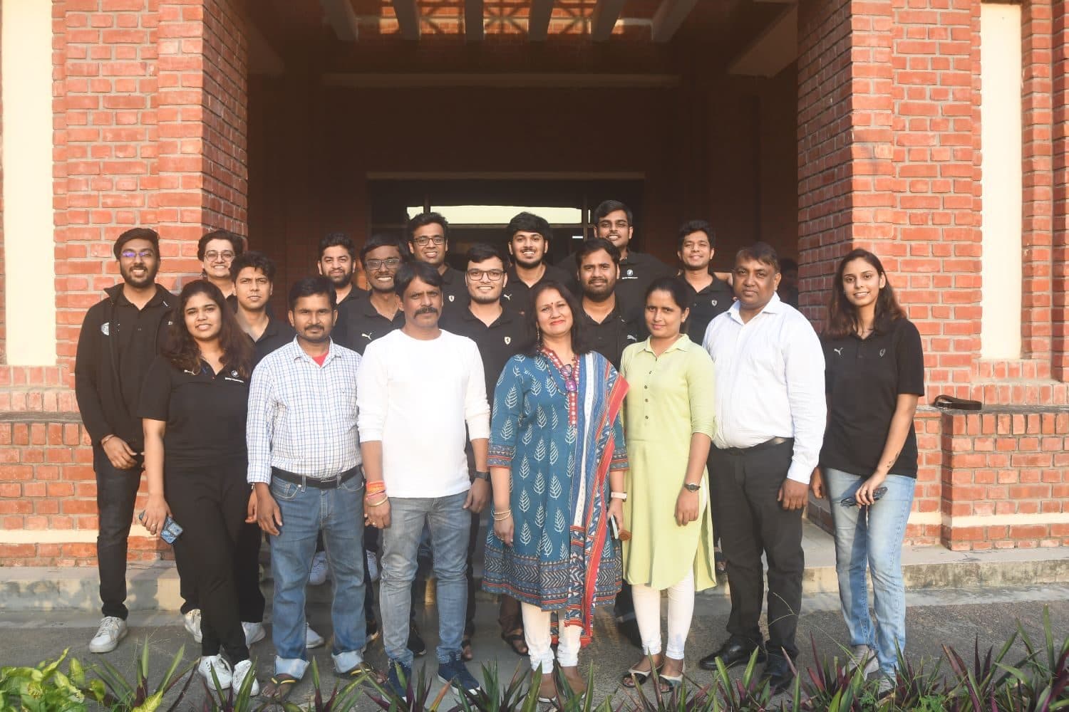 IIM Lucknow achieves 100% placements with 576 offers