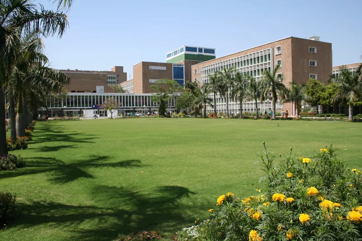 All India Institute of Medical Sciences (AIIMS), New Delhi campus - Image 1