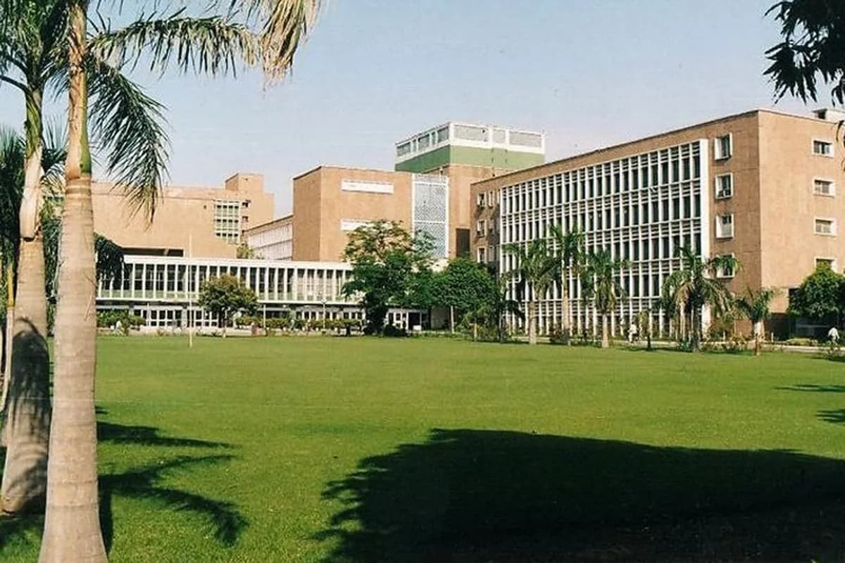 All India Institute of Medical Sciences (AIIMS), New Delhi campus - Image 4