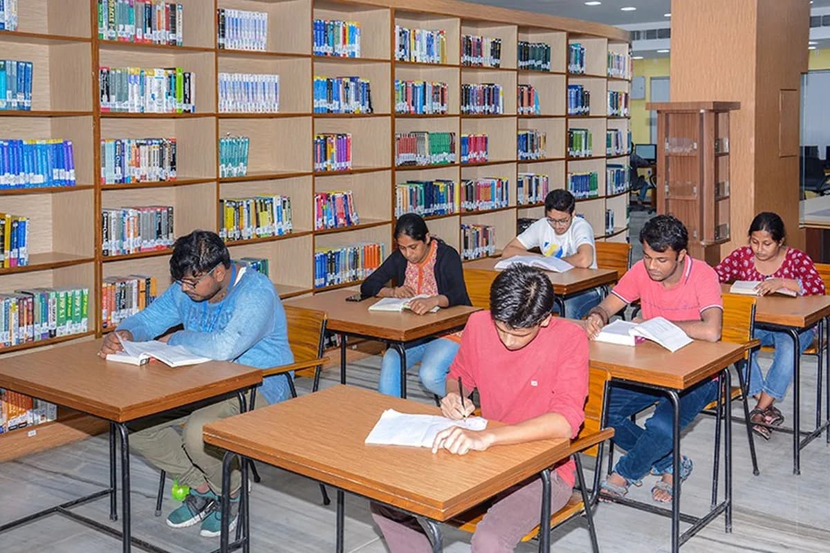 University of Calcutta, Kolkata campus - Image 4