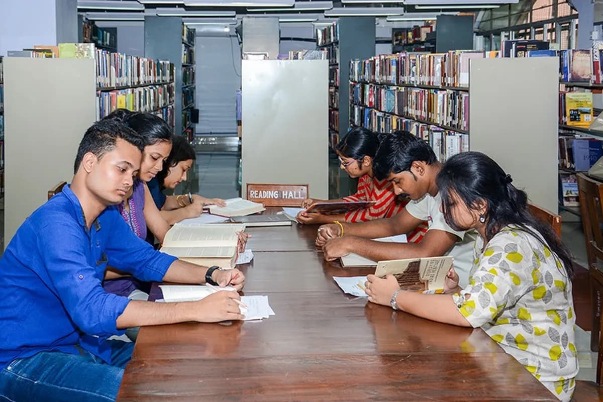 University of Calcutta, Kolkata campus - Image 6