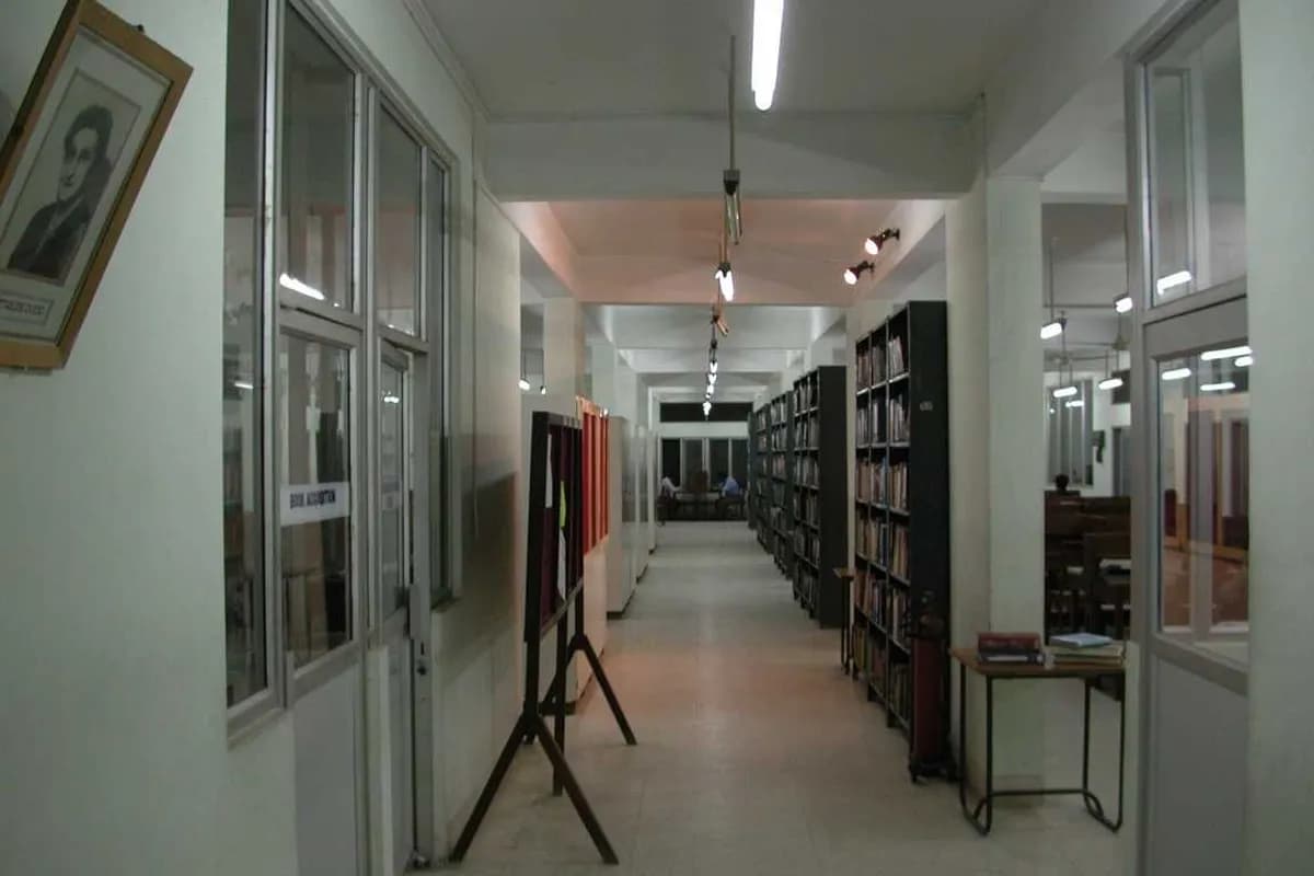 Christian Medical College (CMC), Vellore campus - Image 1