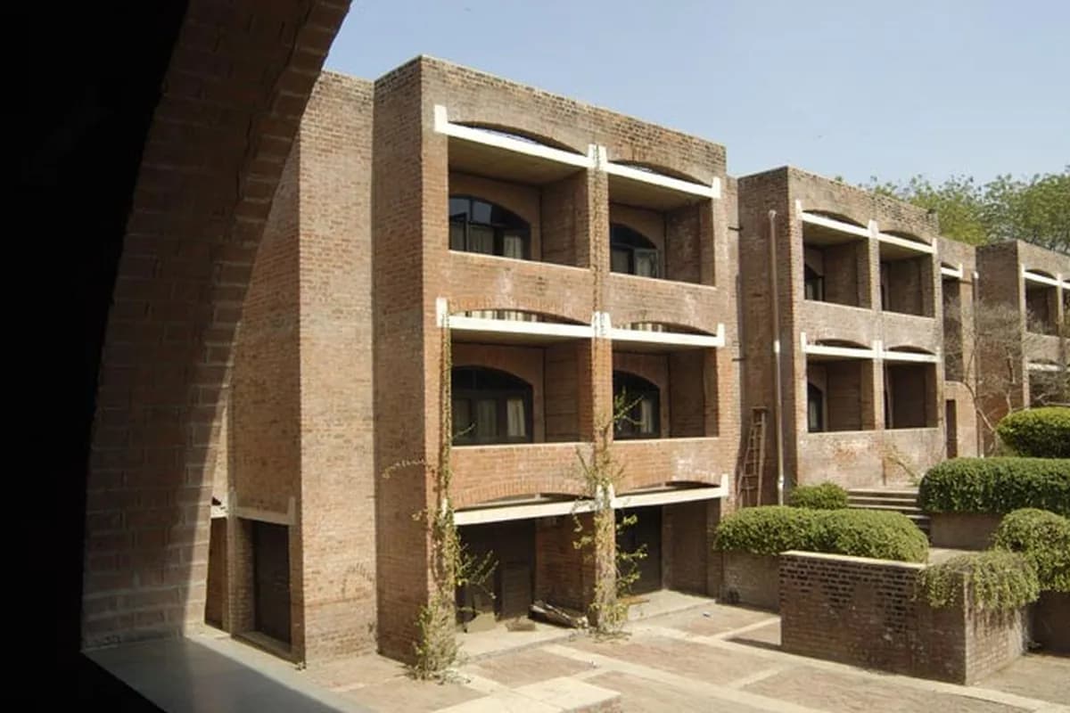 Indian Institute of Management (IIM), Ahmedabad campus - Image 3