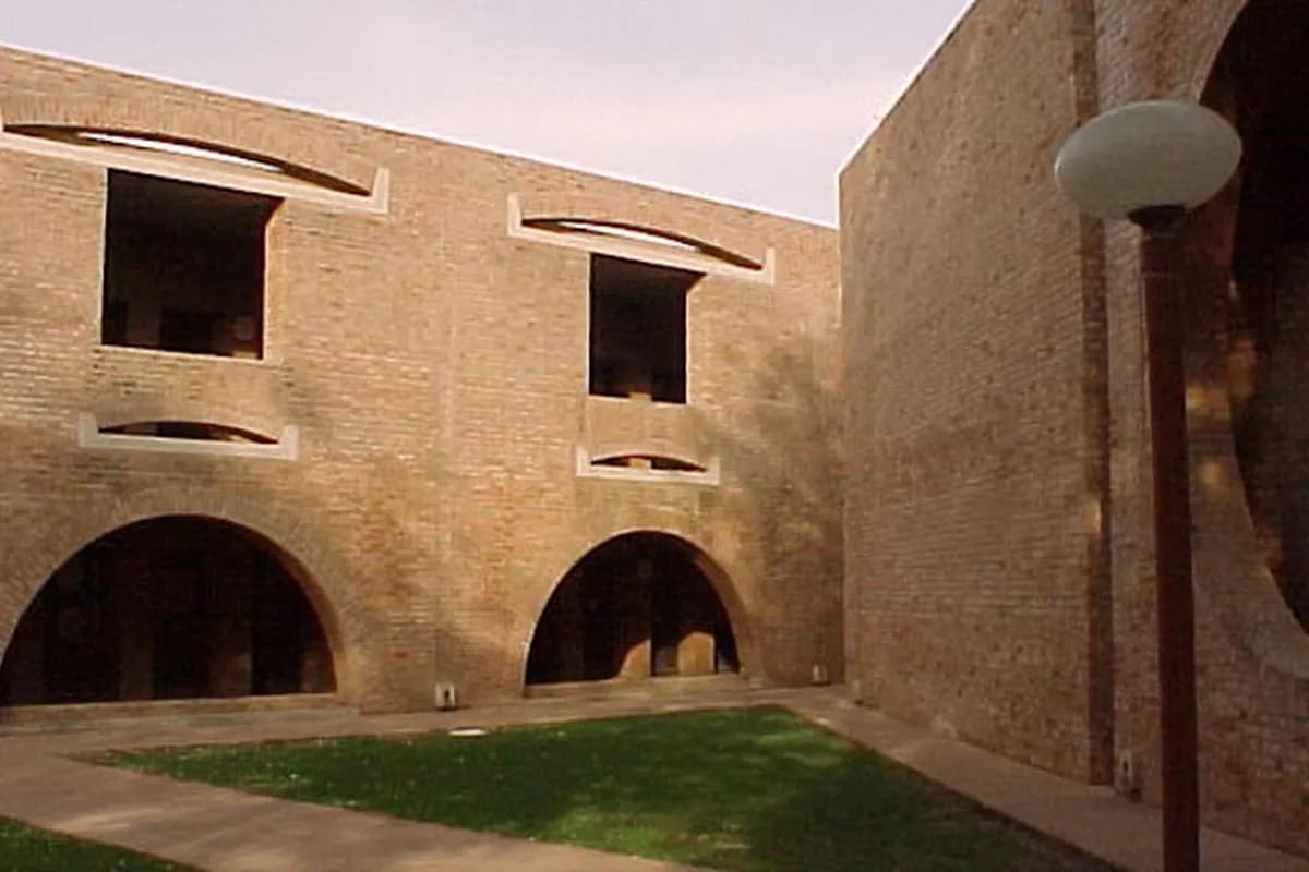 Indian Institute of Management (IIM), Ahmedabad campus - Image 4