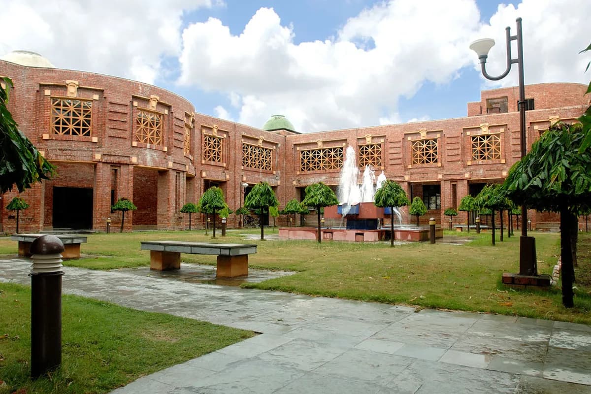 Indian Institute of Management (IIM), Lucknow campus - Image 4