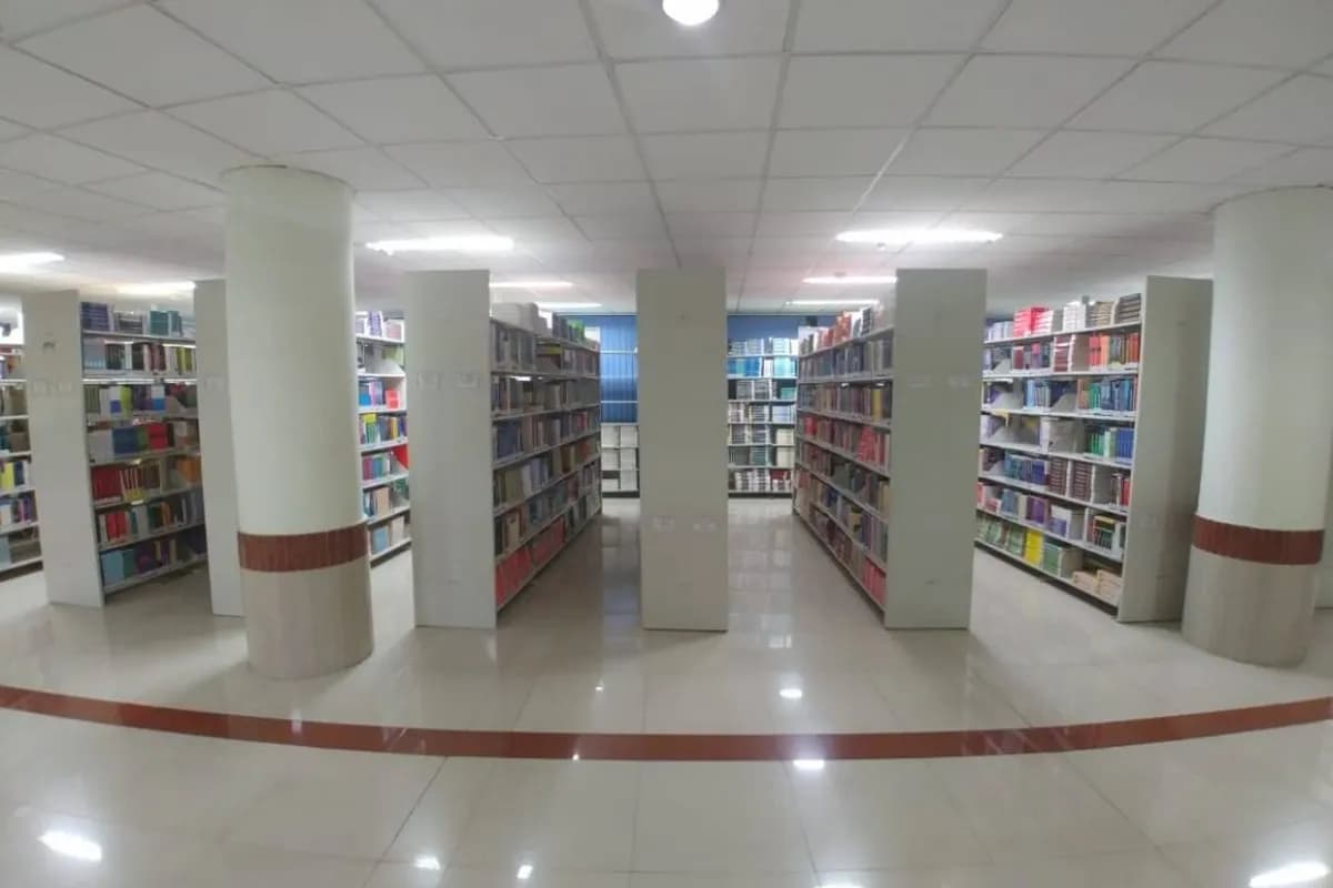 Indian Institute of Technology (IIT), Delhi campus - Image 2