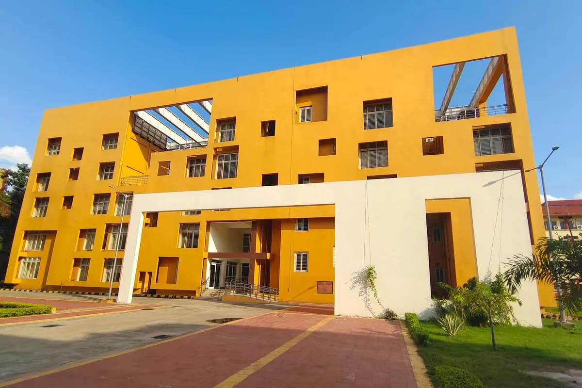 Indian Institute of Technology (IIT), Kharagpur campus - Image 4