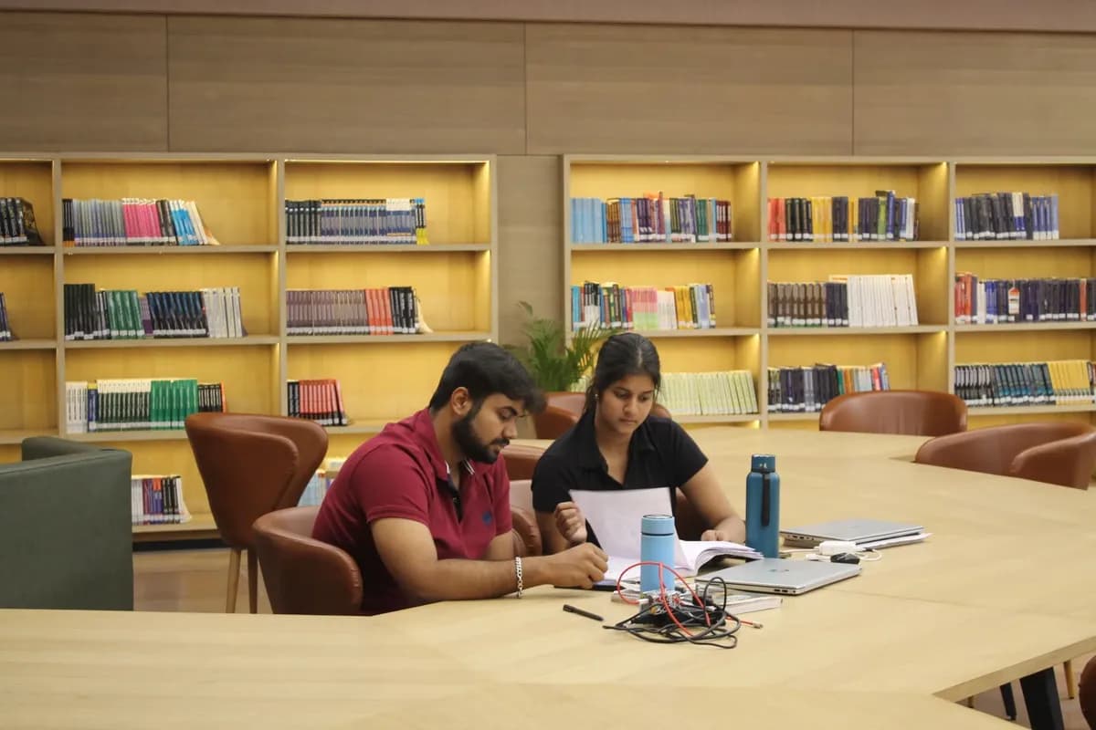 Post Graduate Institute of Medical Education and Research (PGIMER), Chandigarh campus - Image 2