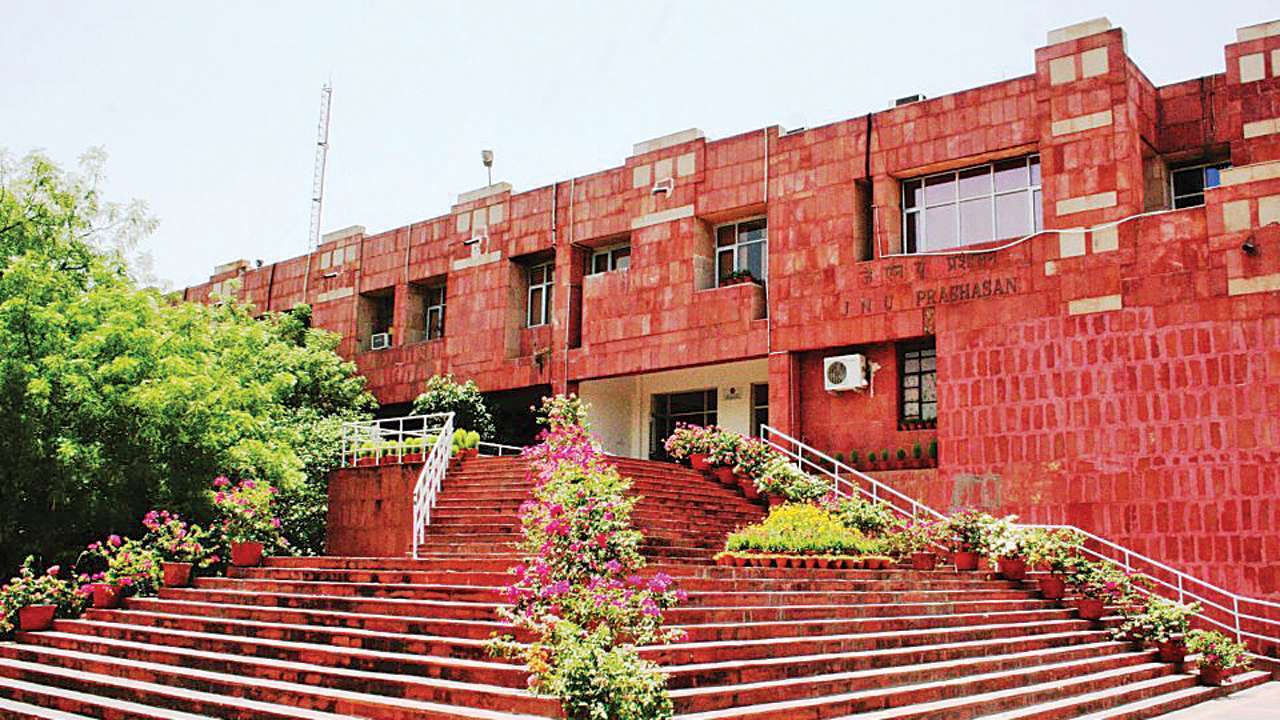 Top 10 arts colleges in India