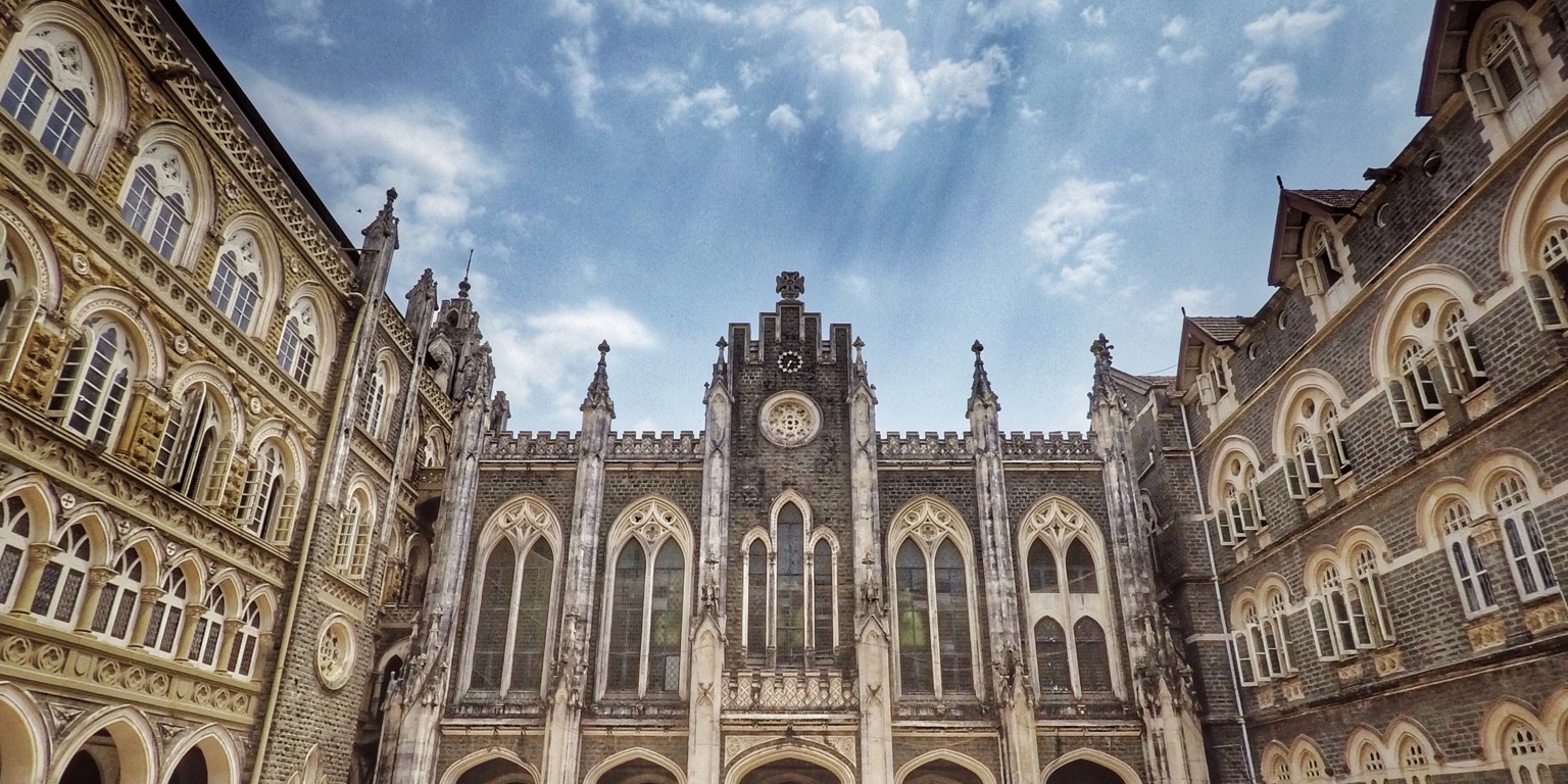 Top 10 arts colleges in India