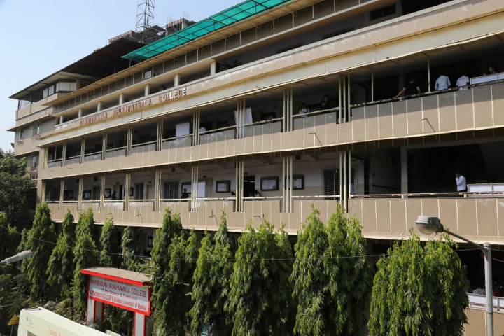 Ramniranjan Jhunjhunwala College