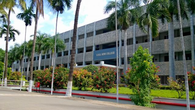 Top 20 BBA Colleges in Tamil Nadu