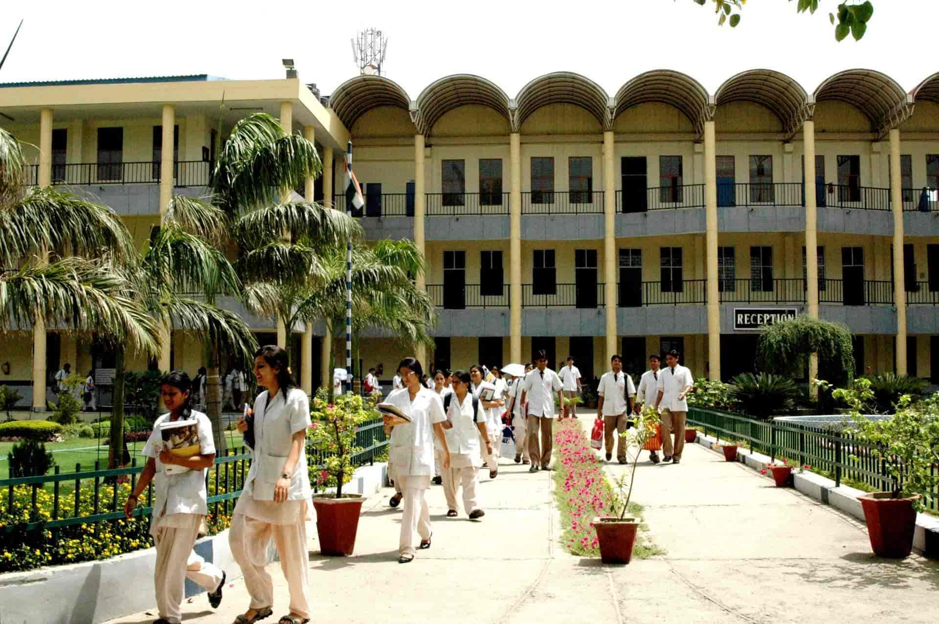 Top 20 Nursing Colleges in Delhi NCR