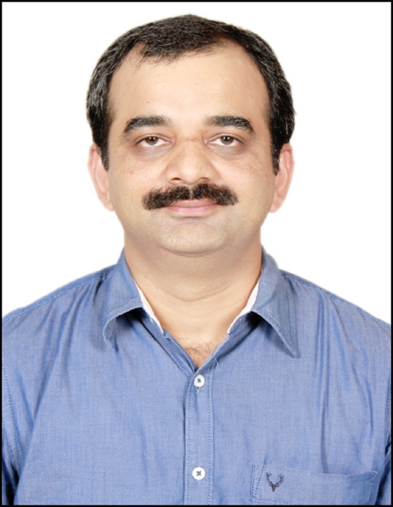 IIM Lucknow faculty