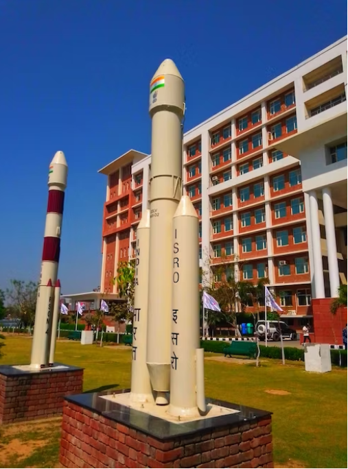 Mastering the Right Code: Top 10 Programming Languages for a Career at ISRO