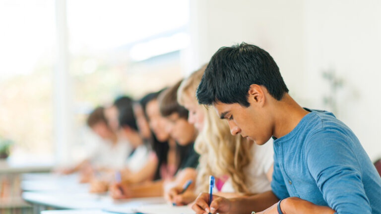 MH CET 3-Year LLB 2025: Last Date to Apply is January 27 | Check Eligibility & Steps to Apply