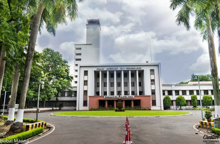 IIT Kharagpur and z21 Ventures Launch Accelerator Program to Empower Student Entrepreneurs