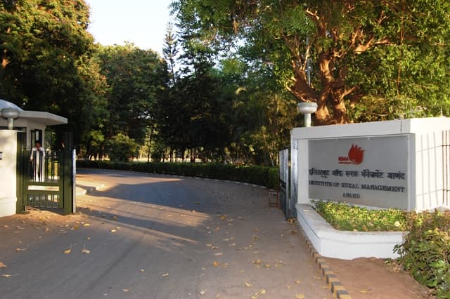 top 20 MBA colleges in Gujarat