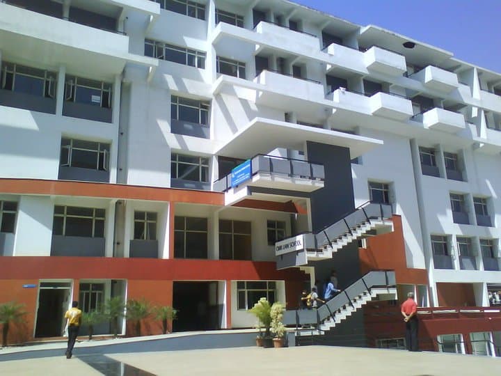 Top 20 LLB colleges in India