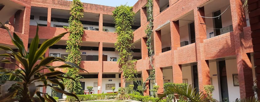 Top 20 BCom Colleges in India