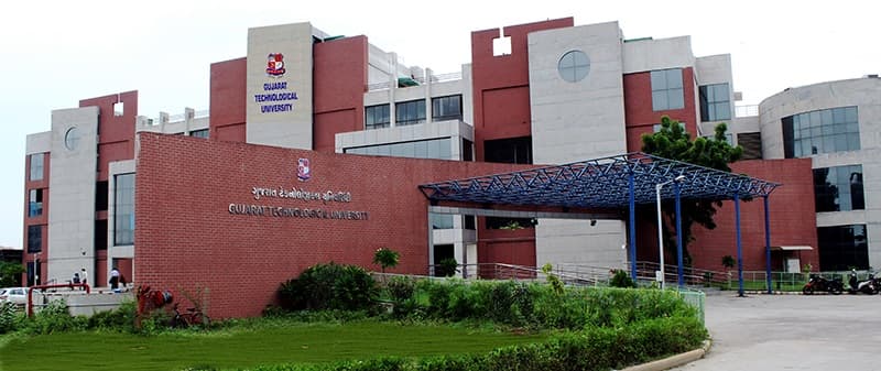 top 16 computer science colleges in Gujarat.