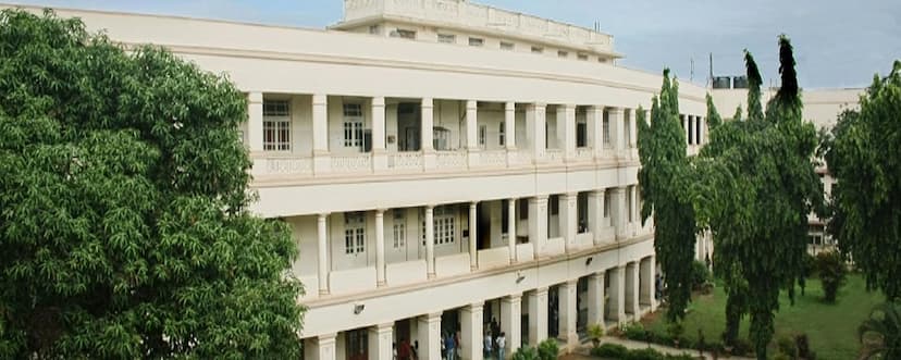 Guru Nanak Khalsa College of Arts, Science &amp; Commerce