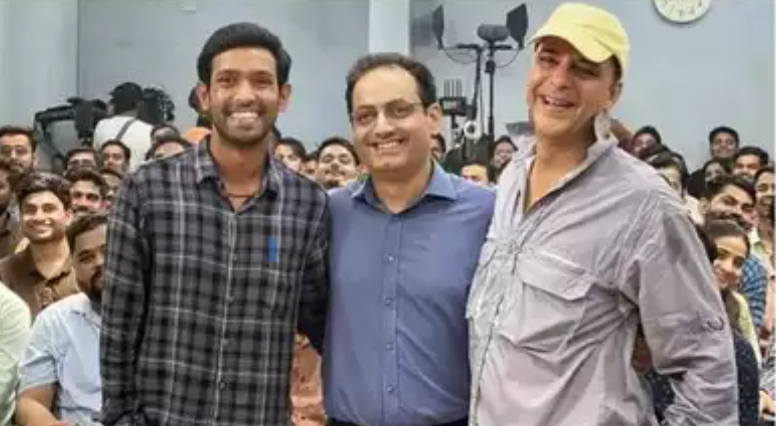 Dr. Vikas Divyakirti...