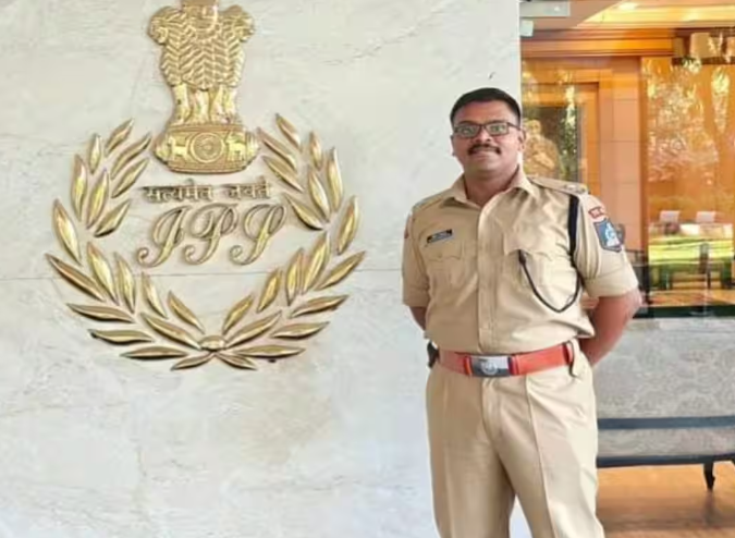 From Iit Grad To Upsc Topper..........