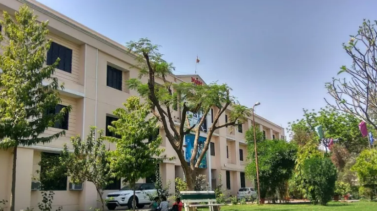 Maharishi Arvind Science And Management