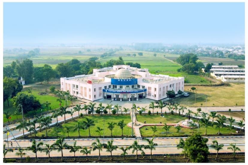 Nanaji Deshmukh Veterinary Science University, Mathura