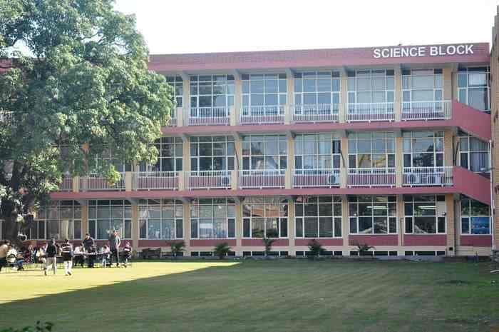Goswami Ganesh Dutta Sanatan Dharma College