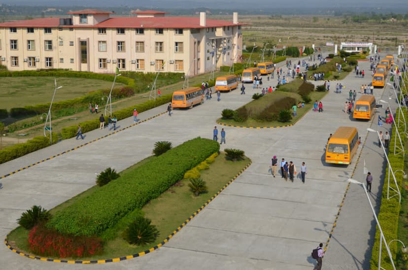 Arni University, Kangra