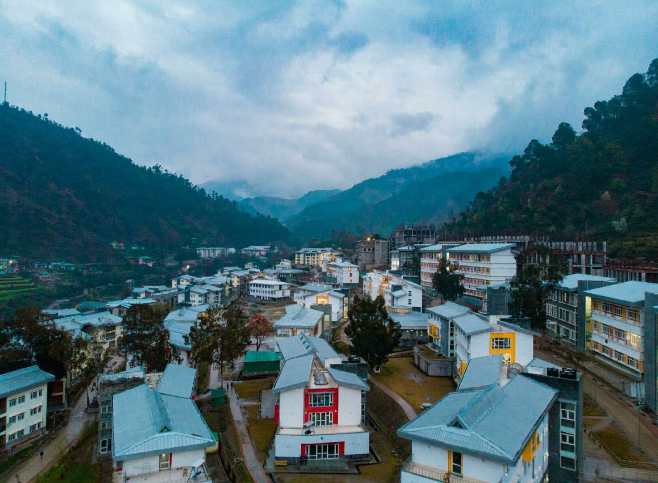 IIT Mandi brings all on one platform IIT Mandi brings all on one platform