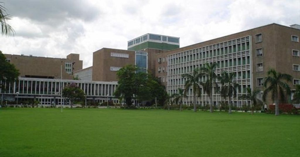 Top 20 medical colleges of India 