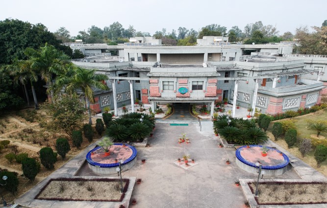 IIM Lucknow