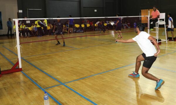 VIT Welcomes 118 teams in the Men’s Badminton Tournament
