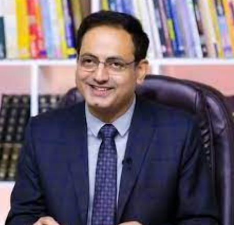 Dr. Vikas Divyakirti: A Trailblazer in UPSC Success and Digital Education
